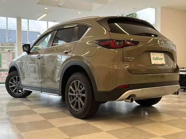 マツダ ＣＸ－５ XD フィールドジャーニー 岐阜県 2022(令4)年 1.4万km ジルコンサンドメタリック ・４WD/・ETC2.0/・前後ドライブレコーダー/・１０．２５インチセンターディスプレイ/（Bluetooth/USB/フルセグテレビ）/・全周囲カメラ/・ヘッドアップディスプレイ/・アダプティブクルーズコントロール/・クルージング＆トラフィック・サポート、ワイヤレス充電（Ｑｉ）/・ハンズフリー機能付パワーリフトゲート/・コーナーセンサー/・レーントレーシングアシスト/・シートヒーター（１，２列）/・ブラインドスポットモニター/・純正17インチアルミホイール/・純正LEDヘッドライト/・フォグランプ/・デジタルインナーミラー/・ステアリングヒーター/・パドルシフト/・オートマチックハイビーム