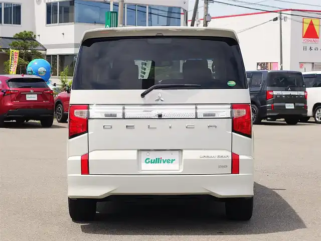 三菱 デリカＤ：５ アーバンギア G パワーパッケージ 山形県 2020(令2)年 8.2万km ウォームホワイトパール 4WD/衝突被害軽減システム/全周囲カメラ/両側パワースライドドア/電動リアゲート/レーダークルーズコントロール/LEDオートヘッドライト/パワーシート/シートヒーター/純正18インチアルミホイール/オートサイドステップ/アイドリングストップ/ステアリングスイッチ/パドルシフト/スマートルームミラー/IC付ターボ/BSM/フォグランプ/スマートキー