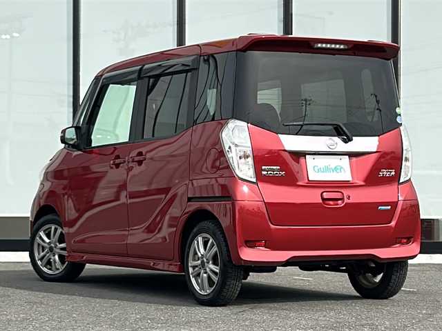 日産 デイズ ルークス HWS X Vセレクション 山形県 2016(平28)年 12.3万km スパークリングレッドM 衝突被害軽減システム/純正SDナビ/（AM/FM/CD/DVD/TV/AUX/iPOD/BT）/ETC/両側パワースライドドア/ステアリングスイッチ/防眩ミラー/サーキュレーター/ドアバイザー/純正フロアマット/電動格納ミラー/フォグランプ/スマートキー/冬タイヤ車載　純正AW　R15
