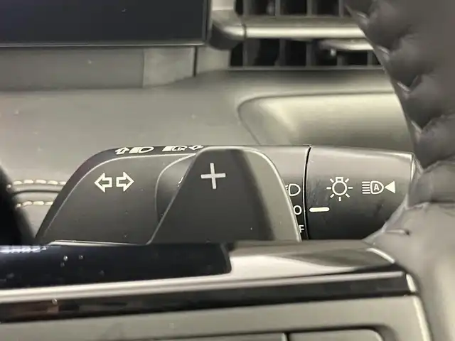 日産 セレナ ハイウェイスター V 埼玉県 2023(令5)年 1.3万km 赤 純正12.3インチナビ/　AM FM Bluetooth USB AppleCarPlay/フルセグTV/アラウンドビューモニター/デジタルインナーミラー/前後方ドライブレコーダー/LEDオートヘッドライト/両側パワースライドドア/ワイヤレス充電/前後クリアランスソナー/純正16インチアルミホイール/エマージェンシーブレーキ/プロパイロット/ビルトインETC2.0
