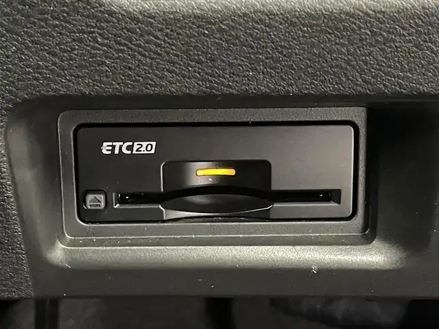 日産 セレナ ハイウェイスター V 埼玉県 2023(令5)年 1.3万km 赤 純正12.3インチナビ/　AM FM Bluetooth USB AppleCarPlay/フルセグTV/アラウンドビューモニター/デジタルインナーミラー/前後方ドライブレコーダー/LEDオートヘッドライト/両側パワースライドドア/ワイヤレス充電/前後クリアランスソナー/純正16インチアルミホイール/エマージェンシーブレーキ/プロパイロット/ビルトインETC2.0