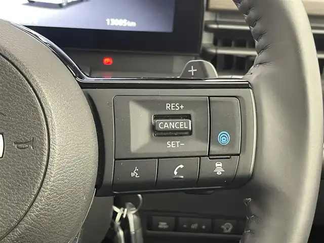 日産 セレナ ハイウェイスター V 埼玉県 2023(令5)年 1.3万km 赤 純正12.3インチナビ/　AM FM Bluetooth USB AppleCarPlay/フルセグTV/アラウンドビューモニター/デジタルインナーミラー/前後方ドライブレコーダー/LEDオートヘッドライト/両側パワースライドドア/ワイヤレス充電/前後クリアランスソナー/純正16インチアルミホイール/エマージェンシーブレーキ/プロパイロット/ビルトインETC2.0