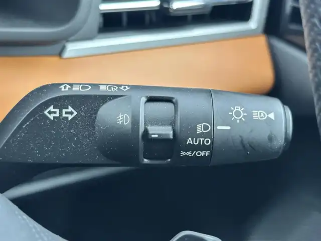 三菱 アウトランダー ＰＨＥＶ P 愛知県 2022(令4)年 3.2万km アメジストブラック/シルキーホワイト 純正ナビ/BOSEスピーカー/全方位カメラ/デジタルインナーミラー/AC1500w/シートマッサージ/メモリシート/ステアリングヒート/パワーシート/ステアリングヒート/オートホールド/ドラレコ/純正フロアマット/シートヒーター