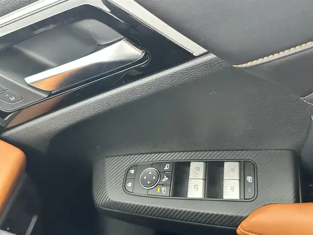 三菱 アウトランダー ＰＨＥＶ P 愛知県 2022(令4)年 3.2万km アメジストブラック/シルキーホワイト 純正ナビ/BOSEスピーカー/全方位カメラ/デジタルインナーミラー/AC1500w/シートマッサージ/メモリシート/ステアリングヒート/パワーシート/ステアリングヒート/オートホールド/ドラレコ/純正フロアマット/シートヒーター