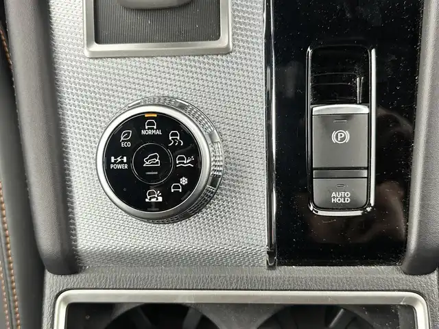 三菱 アウトランダー ＰＨＥＶ P 愛知県 2022(令4)年 3.2万km アメジストブラック/シルキーホワイト 純正ナビ/BOSEスピーカー/全方位カメラ/デジタルインナーミラー/AC1500w/シートマッサージ/メモリシート/ステアリングヒート/パワーシート/ステアリングヒート/オートホールド/ドラレコ/純正フロアマット/シートヒーター
