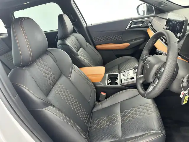 三菱 アウトランダー ＰＨＥＶ P 愛知県 2022(令4)年 3.2万km アメジストブラック/シルキーホワイト 純正ナビ/BOSEスピーカー/全方位カメラ/デジタルインナーミラー/AC1500w/シートマッサージ/メモリシート/ステアリングヒート/パワーシート/ステアリングヒート/オートホールド/ドラレコ/純正フロアマット/シートヒーター
