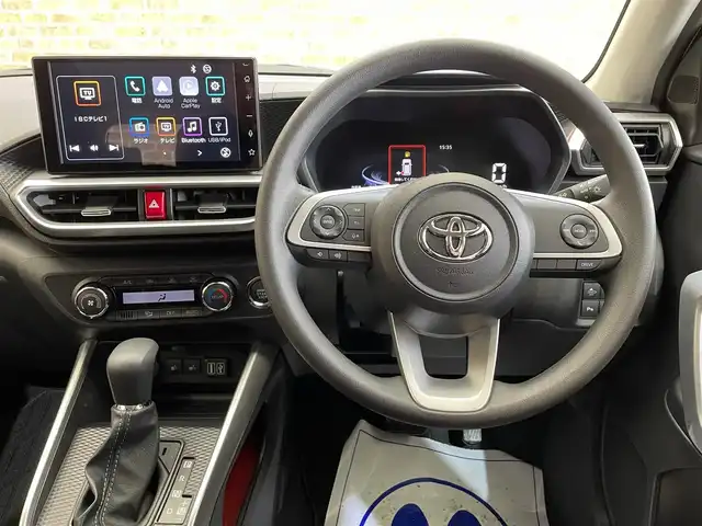 トヨタ ライズ G 岩手県 2023(令5)年 0.4万km ナチュラルベージュマイカM ルーフラッピング施工車（ホワイト）/ワンオーナー　/４WD/ターボ/寒冷地仕様/スマートアシスト/衝突回避支援ブレーキ/ブレーキ制御付き誤発進抑制機能/標識認識機能/レーンアシスト/オートハイビーム/コーナーセンサー/MTモード付きAT/横滑り防止装置/アイドリングストップ/シートヒーター/純正ディスプレイオーディオ/フルセグTV/AppleCarPlay・AndroidAuto/バックカメラ/LEDヘッドライト/純正16インチアルミホイール