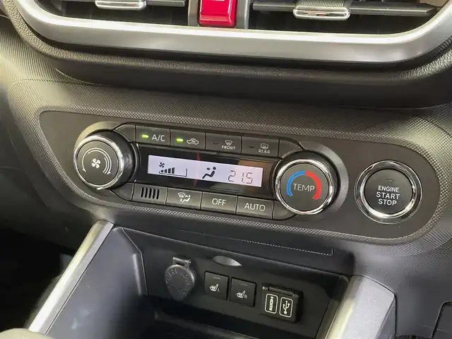トヨタ ライズ G 岩手県 2023(令5)年 0.4万km ナチュラルベージュマイカM ルーフラッピング施工車（ホワイト）/ワンオーナー　/４WD/ターボ/寒冷地仕様/スマートアシスト/衝突回避支援ブレーキ/ブレーキ制御付き誤発進抑制機能/標識認識機能/レーンアシスト/オートハイビーム/コーナーセンサー/MTモード付きAT/横滑り防止装置/アイドリングストップ/シートヒーター/純正ディスプレイオーディオ/フルセグTV/AppleCarPlay・AndroidAuto/バックカメラ/LEDヘッドライト/純正16インチアルミホイール