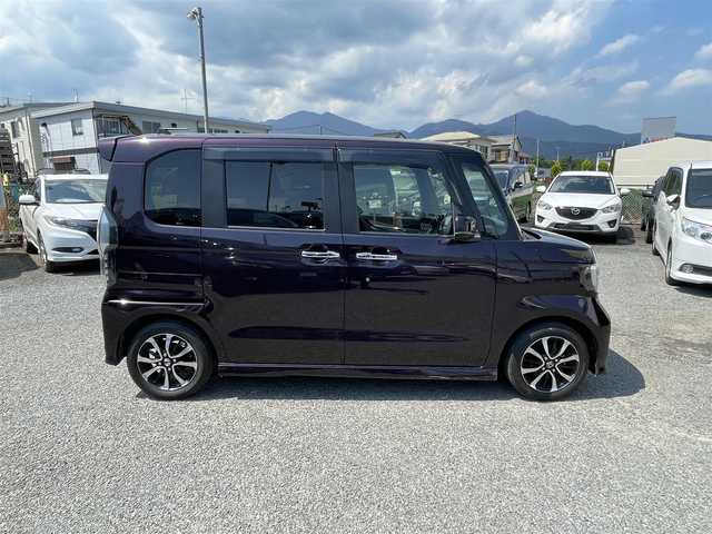 ホンダ Ｎ ＢＯＸ G L ホンダセンシング 神奈川県 2019(平31)年 8.6万km プレミアムベルベットパープル・パール (株)IDOMが運営する【じしゃロン秦野店】の自社ローン専用車両になりますこちらは現金またはオートローンご利用時の価格です。自社ローンご希望の方は別途その旨お申付け下さい/片側パワースライドドア/ETC/社外ナビ/ドアバイザー/衝突軽減システム/LEDヘッドライト