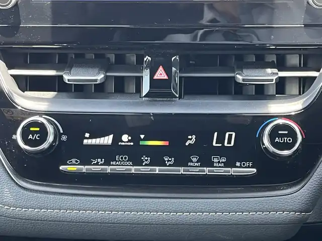 トヨタ カローラツーリング ハイブリッド ダブルバイビー 奈良県 2020(令2)年 3.8万km ブラックマイカ 純正９インチナビ　/ＡｐｐｌｅＣａｒｐｌａｙ　/ＡｎｄｒｏｉｄＡｕｔｏ　/電動パーキングブレーキ　/ブレーキホールド　/ヘッドアップディスプレイ　/ブラインドスポットモニター　/ＵＳＢ入力端子　/ＴＲＤフルエアロ