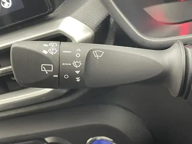 ダイハツ ロッキー プレミアム G 茨城県 2022(令4)年 1.4万km ナチュラルベージュマイカM 純正9型DA/バックカメラ/フルセグ/衝突被害軽減ブレーキ/車線逸脱抑制装置/レーダークルーズコントロール/オートマチックハイビーム/クリアランスソナー/ETC/ドラレコ/シートヒーター/純正17インチAW/LEDヘッドライト/スマートキー