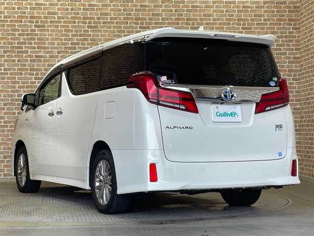 トヨタ アルファードハイブリット SR Cパッケージ 岩手県 2020(令2)年 4.5万km ラグジュアリーホワイトパールクリスタルシャインガラスフレーク ４WD/ツインムーンルーフ/リヤエンターテインメントシステム/寒冷地仕様/三眼フルLEDランプ/両側パワースライドドア/パワーバックドア/エグゼクティブパワーシート/トヨタセーフティセンス/プリクラッシュセーフティ/レーダークルーズコントロール/レーントレーシングアシスト/ロードサインアシスト/アダプティブハイビームアシスト/クリアランスソナー/オートブレーキホールド/MTモード付きAT/パワーシート/シートヒーター・シートベンチレーション（前席）/ステアリングヒーター/ロールサンシェード/純正ディスプレイオーディオ/（フルセグ/USB/HDMI/AppleCarPlay/AndroidAuto/ミラキャスト）/バックカメラ/ETC/ドライブレコーダー/エンジンスターター/リヤフォグランプ