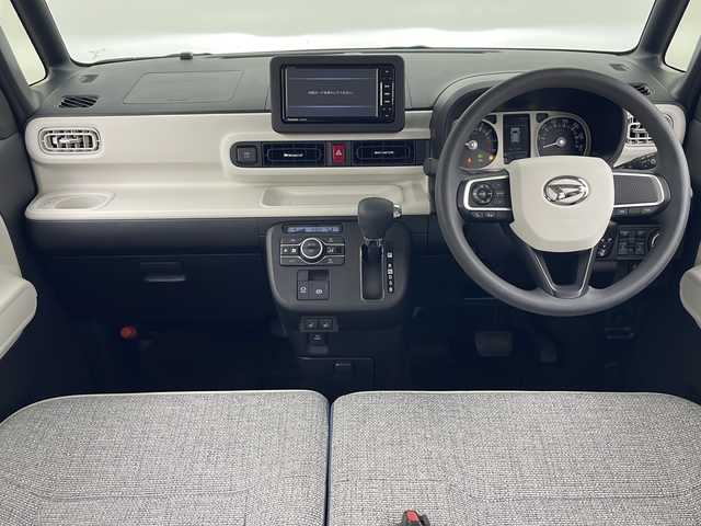 ダイハツ ムーヴ キャンバス ストライプス G 秋田県 2022(令4)年 1.7万km シャイニングホワイトパール/ファインミントメタリック 4WD/スマートアシスト/社外SDナビ/　　CD/DVD/Bluetooth/フルセグ/バックカメラ/両側パワースライドドア/LEDオートライト/LEDフォグランプ/オートマチックハイビーム/前席シートヒーター/コーナーセンサー/純正フロアマット/スマートキー