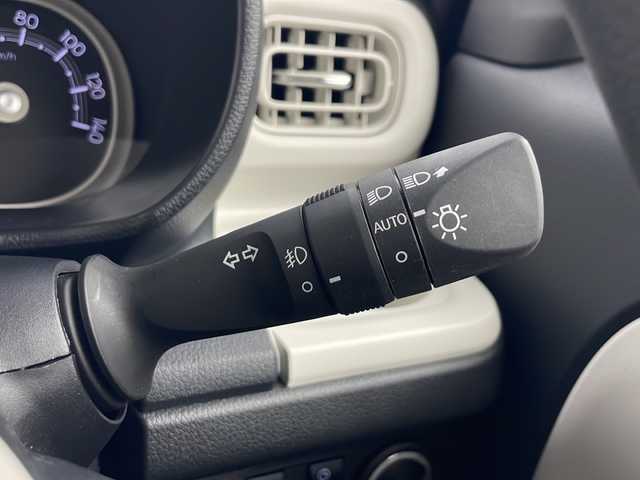 ダイハツ ムーヴ キャンバス ストライプス G 秋田県 2022(令4)年 1.7万km シャイニングホワイトパール/ファインミントメタリック 4WD/スマートアシスト/社外SDナビ/　　CD/DVD/Bluetooth/フルセグ/バックカメラ/両側パワースライドドア/LEDオートライト/LEDフォグランプ/オートマチックハイビーム/前席シートヒーター/コーナーセンサー/純正フロアマット/スマートキー