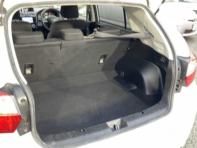 スバル インプレッサ スポーツ 2．0i アイサイト 茨城県 2015(平27)年 3.8万km クリスタルホワイトP (株)IDOMが運営する【じしゃロン水戸店】の自社ローン専用車両になりますこちらは現金またはオートローンご利用時の価格です。自社ローンご希望の方は別途その旨お申付け下さい/ワンオーナー/純正メモリナビ（フルセグ/BT/CD/DVD/FM/AM）/バックカメラ　ETC/アイサイト　Ver3/・クルーズコントロール/・車線逸脱抑制機能/・プリクラッシュブレーキ/パドルシフト/スマートキー×２/純正１６インチアルミ