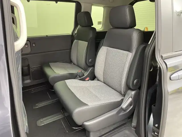 ホンダ フリード ハイブリット e:HEV AIR EX 新潟県 2025(令7)年 0.1千km メテオロイドグレーメタリック 4WD/純正9インチメモリナビ【LXM-242ZFNI】/　フルセTV/Bluetooth/AppleCarPlay/AndroidAuto/ブラインドスポットインフォメーション/踏み間違い衝突軽減システム/レーダークルーズコントロール/衝突被害軽減ブレーキ/レーンキープアシスト/前後コーナーセンサー/両側パワースライドドア/前席シートヒーター/バックモニター/リアクーラー/横滑り防止装置/LEDヘッドライト/オートマチックハイビーム/オートライト/レザーステアリング/ステアリングスイッチ/禁煙車