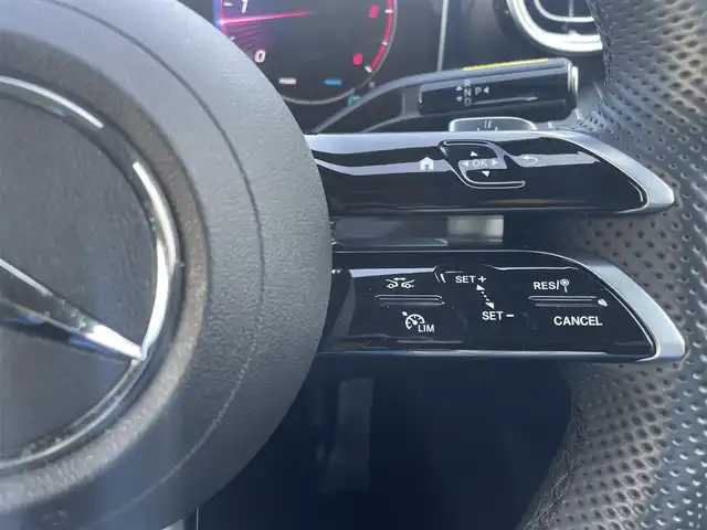 メルセデス・ベンツ Ｍ・ベンツ ＧＬＣ２２０ d 4マチック ドライバーズPKG 東京都 2023(令5)年 1万km ダイヤモンドホワイト Burmesterサウンド/パノラミックルーフ/黒レザーシート/AIRMATICサスペンション/360°カメラ/純正メモリ付パワーシート/レーダーセーフティパッケージ/AMGレザーエクスクルーシブパッケージ/アンビエントライト64色/フルセグTV/Apple Car Play/ワイヤレス充電/前後シートヒーター/ドライバーズパッケージ/リアアクスルステアリング/ETC2.0/パドルシフト
