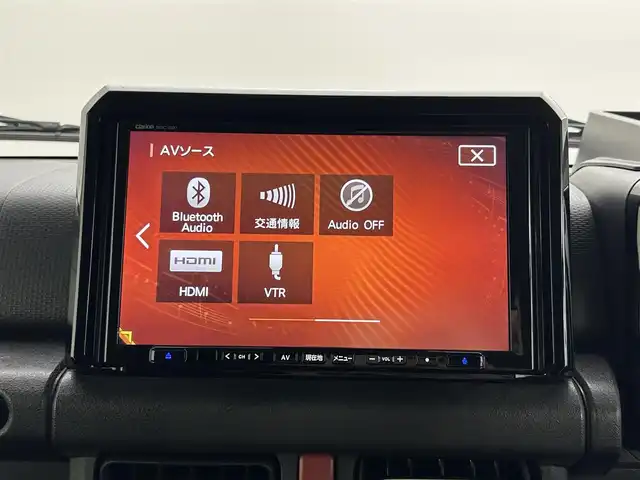 スズキ ジムニー シエラ JC 埼玉県 2020(令2)年 1.3万km ジャングルグリーン 社外グリル 社外テールライト　リアシーケンシャルウィンカー 9インチナビ シートヒーター クルーズコントロール サイドステップバー スズキセーフティセンス ETC 禁煙車 前後ドライブレコーダー