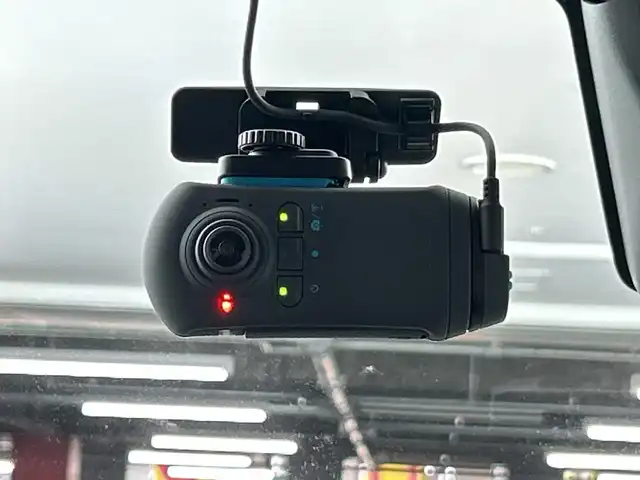 トヨタ ルーミー カスタムG－T 愛知県 2021(令3)年 5.4万km クールバイオレットクリスタルシャイン 禁煙車/純正9インチディーラーオプションナビ/（CD/DVD/Bluetooth/フルセグTV/AM/FM)/全方位カメラ/スマートアシスト/・衝突軽減ブレーキ/・レーンディパーチャーアラート/・オートマチックハイビーム/・先行車発進お知らせ機能/レーダークルーズコントロール/クリアランスソナー/ドライブレコーダー/ETC/前席シートヒーター/電動パーキング/オートホールド/両側パワースライドドア/スマートキー/純正アルミホイール/純正フロアマット/電動格納ミラー