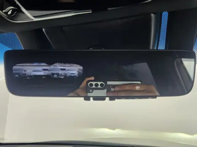 トヨタ ハリアー ＰＨＥＶ Z 愛知県 2023(令5)年 1.5万km プラチナホワイトパールマイカ 12.3型JBLナビ/(フルセグ、Bluetooth、AppleCarplay)/全方位カメラ/BSM/HUD/置くだけ充電/デジタルインナーミラー/4WD/ETC2.0/ドラレコ前後/パワーシート（D+N)/シートヒーター、エアシート（D+N）/ハンドルヒーター/電子パーキング/衝突軽減ブレーキ/レーンキープアシスト/オートハイビーム/オートホールド/LEDヘッドライト/フォグライト/純正19インチAW/純正フロアマット/コーナーセンサー前後/オートライト/スマートキー