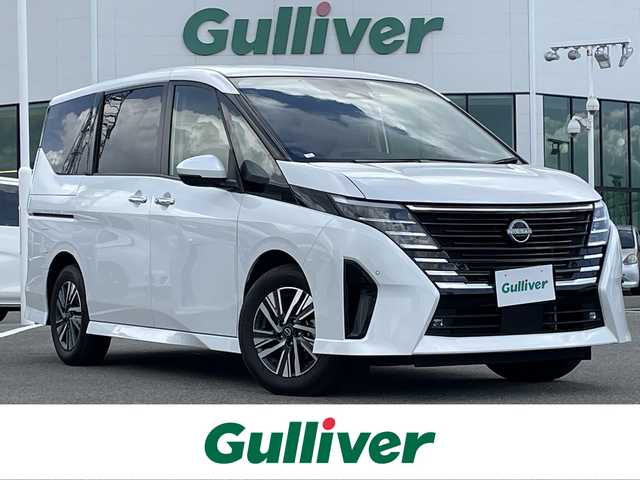 日産 セレナ ハイウェイスター V 佐賀県 2023(令5)年 3.9万km プリズムホワイト 社外7型ナビゲーション「AVN-LBS01」/・AM/FM/BT//・インテリジェントアラウンドビューモニター/両側パワースライドドア/前方ドライブレコーダー/インテリジェントルームミラー/USB入力端子/プロパイロット/アダプティブLEDヘッドライト/純正16インチアルミホイール/スマートキー/新車保証書/取扱説明書/スペアキー1本/インテリジェントセーフティー/・インテリジェント エマージェンシーブレーキ（自動ブレーキ）/・インテリジェント クルーズコントロール（追従型クルコン）/・車線逸脱警報（LDW）＆ 車線逸脱防止支援（LDP）/・ブラインドスポット警報（BSW）/・後側方衝突防止支援システム（BSI）/・後退時車両検知（RCTA）/・踏み間違い衝突防止アシスト/・標識検知機能