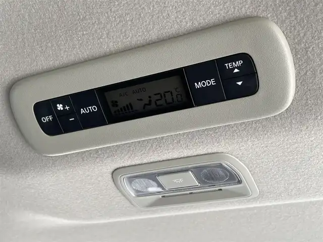 日産 セレナ ハイウェイスター V 佐賀県 2023(令5)年 3.9万km プリズムホワイト 社外7型ナビゲーション「AVN-LBS01」/・AM/FM/BT//・インテリジェントアラウンドビューモニター/両側パワースライドドア/前方ドライブレコーダー/インテリジェントルームミラー/USB入力端子/プロパイロット/アダプティブLEDヘッドライト/純正16インチアルミホイール/スマートキー/新車保証書/取扱説明書/スペアキー1本/インテリジェントセーフティー/・インテリジェント エマージェンシーブレーキ（自動ブレーキ）/・インテリジェント クルーズコントロール（追従型クルコン）/・車線逸脱警報（LDW）＆ 車線逸脱防止支援（LDP）/・ブラインドスポット警報（BSW）/・後側方衝突防止支援システム（BSI）/・後退時車両検知（RCTA）/・踏み間違い衝突防止アシスト/・標識検知機能