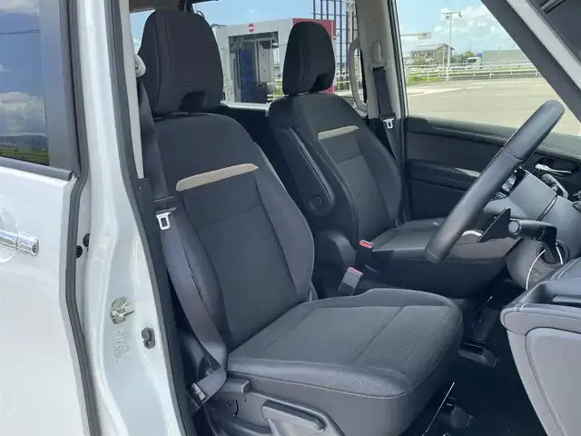 日産 セレナ ハイウェイスター V 佐賀県 2023(令5)年 3.9万km プリズムホワイト 社外7型ナビゲーション「AVN-LBS01」/・AM/FM/BT//・インテリジェントアラウンドビューモニター/両側パワースライドドア/前方ドライブレコーダー/インテリジェントルームミラー/USB入力端子/プロパイロット/アダプティブLEDヘッドライト/純正16インチアルミホイール/スマートキー/新車保証書/取扱説明書/スペアキー1本/インテリジェントセーフティー/・インテリジェント エマージェンシーブレーキ（自動ブレーキ）/・インテリジェント クルーズコントロール（追従型クルコン）/・車線逸脱警報（LDW）＆ 車線逸脱防止支援（LDP）/・ブラインドスポット警報（BSW）/・後側方衝突防止支援システム（BSI）/・後退時車両検知（RCTA）/・踏み間違い衝突防止アシスト/・標識検知機能