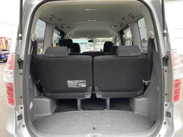 トヨタ ノア X スマートエディション 石川県 2009(平21)年 4.8万km シルバー 純正メモリーナビ/純正CD/ワンセグTV/バックカメラ/HIDヘッドライト/ETC/両側パワースライドドア/スマートキー/プッシュスタート/電動ミラー/オートエアコン