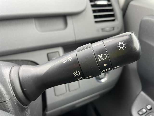 トヨタ ノア X スマートエディション 石川県 2009(平21)年 4.8万km シルバー 純正メモリーナビ/純正CD/ワンセグTV/バックカメラ/HIDヘッドライト/ETC/両側パワースライドドア/スマートキー/プッシュスタート/電動ミラー/オートエアコン