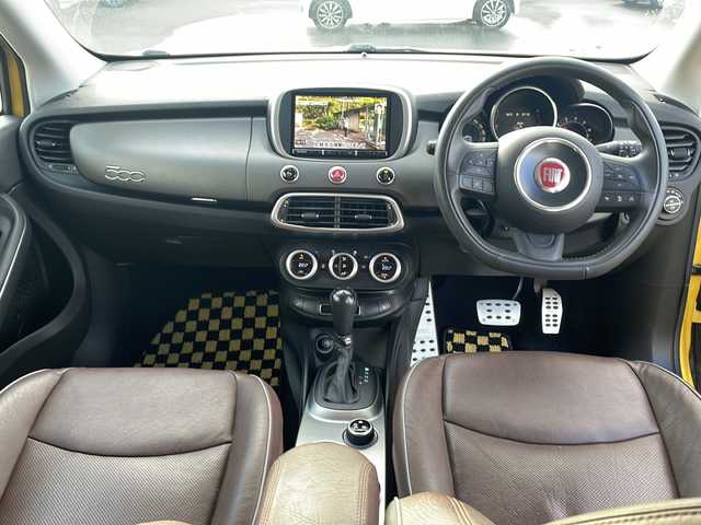 フィアット ５００Ｘ イエロークロス 鹿児島県 2016(平28)年 4万km 黄 前後純正ドライブレコーダー/純正ナビ/バックカメラ/TVフルセグ/CD再生可能/後方コーナーセンサー/レーンキープアシスト/オートライト/LEDヘッドライト/本革シート/純正フロアマット/前席パワーシート/カーテンエアバック/盗難防止装置/スマートキー