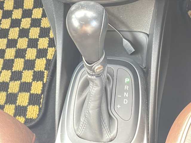 フィアット ５００Ｘ イエロークロス 鹿児島県 2016(平28)年 4万km 黄 前後純正ドライブレコーダー/純正ナビ/バックカメラ/TVフルセグ/CD再生可能/後方コーナーセンサー/レーンキープアシスト/オートライト/LEDヘッドライト/本革シート/純正フロアマット/前席パワーシート/カーテンエアバック/盗難防止装置/スマートキー