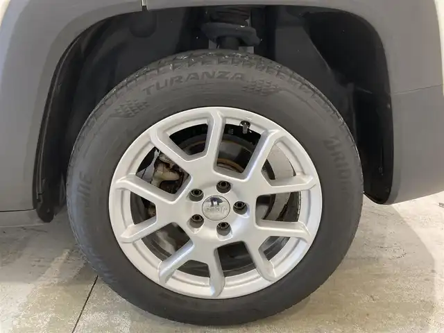 クライスラー・ジープ ジープ レネゲード 80thアニバーサリーED 熊本県 2021(令3)年 6万km 白 純正ナビ/バックカメラ/レザーシート/ブラインドスポットモニター/ETC2.0/純正17インチアルミホイール/アダプティブクルーズコントロール/フルセグTV/LEDヘッドライト/ドライブレコーダー/シートヒーター/スマートキー/プッシュスタート/電動格納ミラー