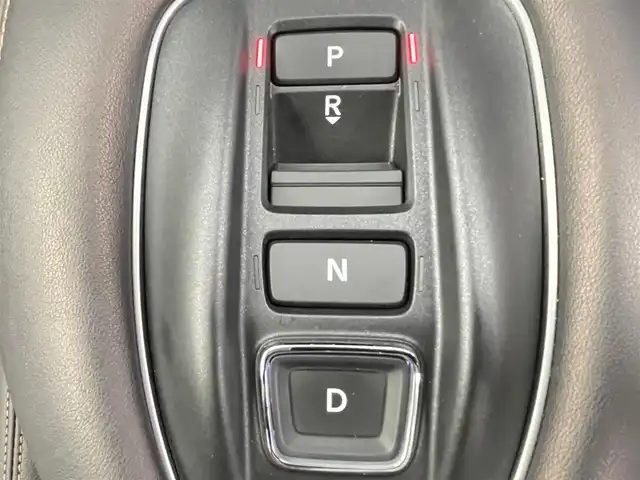 ホンダ ＺＲ－Ｖ ハイブリッド e:HEV Z 千葉県 2022(令4)年 0.4万km ワイン 禁煙車/Honda SENSING/・衝突軽減ブレーキ/・先行車発進お知らせ機能/・歩行者事故低減ステアリング/・路外逸脱抑制機能/・標識認識機能/・アダプティブクルーズコントロール/・車線維持支援システム/・渋滞運転支援機能/・ブラインドスポットインフォメーション/・誤発進抑制機能/・後方誤発進抑制機能/・近距離衝突軽減ブレーキ/・パーキングセンサーシステム/純正9インチホンダコネクトナビ/・フルセグTV/・Bluetooth接続/BOSEプレミアムサウンドシステム/アラウンドビューモニター/レーダークルーズコントロール/LEDオートライト/オートハイビーム/レザーシート/シートヒーター/パワーシート/純正18インチアルミホイール/純正フロアマット/パドルシフト/オートエアコン/USBポート/プッシュスタート/スマートキー