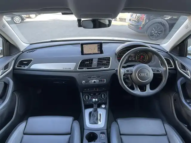 アウディ Ｑ３ 2．0 TFSI クワトロ 180PS 山梨県 2019(平31)年 4.2万km グレイシアホワイトメタリック 黒革シート/シートヒーター/純正ＭＭＩナビ/Ｂカメラ/フルセグ/ＣＤ/ＤＶＤ/前後コーナーセンサー　/ＬＥＤヘッド　/オートハイビーム　/クルーズコントロール　/サイドアシスト　/パワーバックドア　/純正ＯＰドラレコ　/純正１７インチＡＷ