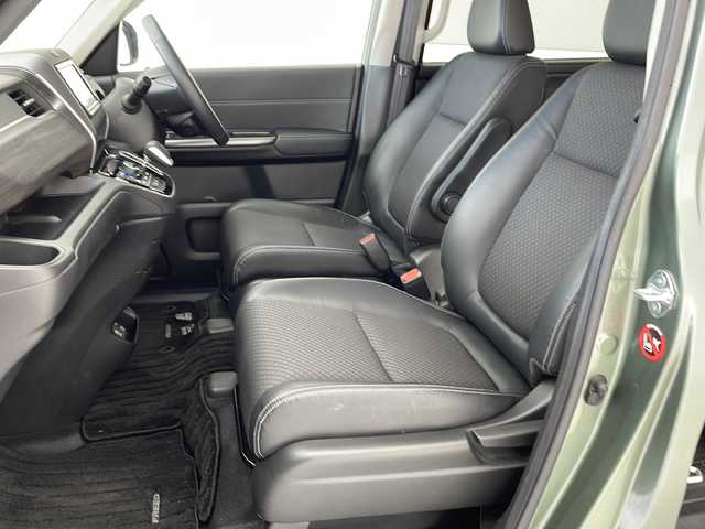 ホンダ フリード ハイブリット G ホンダセンシング 沖縄県 2020(令2)年 6.6万km シルバーミストグリーンM 純正ナビ(VXM-204VFi)/（フルセグＴＶ　ラジオ　ＣＤ　ＤＶＤ　Ｂｌｕｅｔｏｏｔｈ）/バックカメラ/ドライブレコーダー/ＥＴＣ/ホンダセンシング/ステアリングスイッチ/クルーズコントロール/両側パワースライドドア/ＬＥＤヘッドライト/オートライト/クリアランスソナー/スマートキー/プッシュスタート/純正フロアマット/純正15インチアルミホイール/保証書