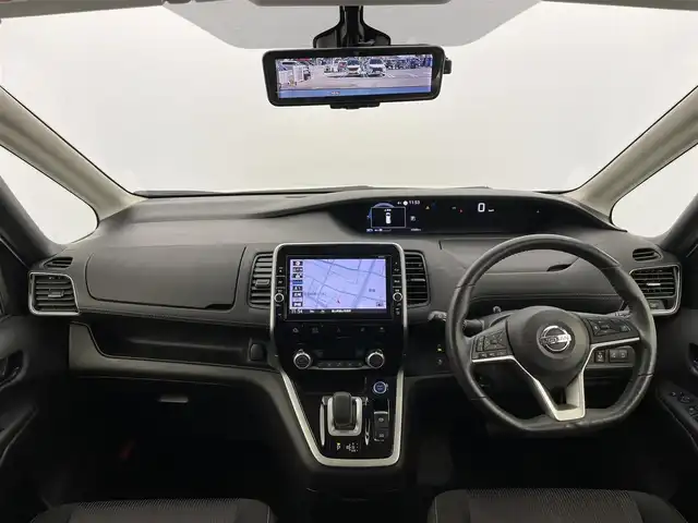 日産 セレナ e－パワー ハイウェイスター V 富山県 2019(令1)年 4.4万km ブリリアントホワイトパール 純正9型ナビ【MM518D-L】/(AM/FM/CD/DVD/BD/SD/AUX/USB/BT)/フルセグTV/アラウンドビューモニター/純正フリップダウンモニター/両側パワースライドドア（ハンズフリー付き）/プロパイロット/アダプティブクルーズコントロール/衝突被害軽減ブレーキ/レーンキープアシスト/オートLEDヘッドライト/クリアランスソナー/デジタルインナーミラー/ビルトインETC/ドライブレコーダー/前席シートヒーター/ステアリングヒーター/ドアバイザー/純正フロアマット/スマートキー/プッシュスタート/純正15インチAW