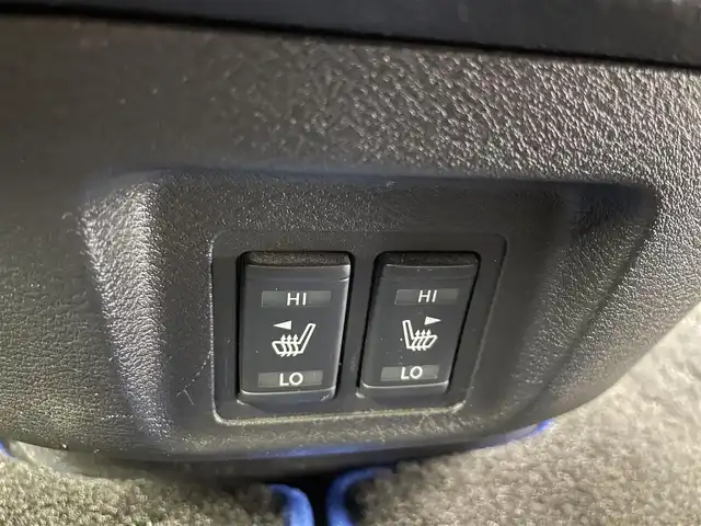 日産 セレナ e－パワー ハイウェイスター V 富山県 2019(令1)年 4.4万km ブリリアントホワイトパール 純正9型ナビ【MM518D-L】/(AM/FM/CD/DVD/BD/SD/AUX/USB/BT)/フルセグTV/アラウンドビューモニター/純正フリップダウンモニター/両側パワースライドドア（ハンズフリー付き）/プロパイロット/アダプティブクルーズコントロール/衝突被害軽減ブレーキ/レーンキープアシスト/オートLEDヘッドライト/クリアランスソナー/デジタルインナーミラー/ビルトインETC/ドライブレコーダー/前席シートヒーター/ステアリングヒーター/ドアバイザー/純正フロアマット/スマートキー/プッシュスタート/純正15インチAW