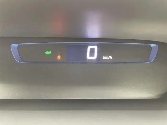 日産 セレナ e－パワー ハイウェイスター V 富山県 2019(令1)年 4.4万km ブリリアントホワイトパール 純正9型ナビ【MM518D-L】/(AM/FM/CD/DVD/BD/SD/AUX/USB/BT)/フルセグTV/アラウンドビューモニター/純正フリップダウンモニター/両側パワースライドドア（ハンズフリー付き）/プロパイロット/アダプティブクルーズコントロール/衝突被害軽減ブレーキ/レーンキープアシスト/オートLEDヘッドライト/クリアランスソナー/デジタルインナーミラー/ビルトインETC/ドライブレコーダー/前席シートヒーター/ステアリングヒーター/ドアバイザー/純正フロアマット/スマートキー/プッシュスタート/純正15インチAW