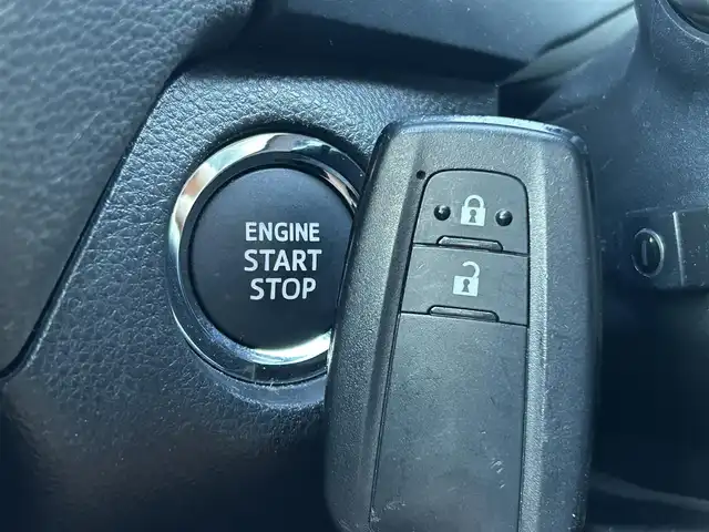 トヨタ ＲＡＶ４ X 福島県 2024(令6)年 0.9万km アティチュードブラックマイカ トヨタセーフティセンス/・プリクラッシュセーフティ/・レーントレーシングアシスト/・レーダークルーズコントロール/・オートマチックハイビーム/・ロードサインアシスト/ドライバー異常時対応システム/純正ディスプレイオーディオ/【USB/Bluetooth/TV/Miracast】/バックカメラ/ビルトインETC2.0/LEDヘッドランプ/・オートライト/スマートキー/・プッシュスタート/純正フロアマット