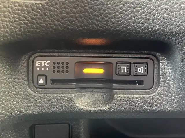 ホンダ Ｎ ＢＯＸ カスタム G L ターボ ホンダセンシング 千葉県 2019(令1)年 1.1万km プラチナホワイトパール ホンダセンシング/・レーダークルーズコントロール/・衝突軽減ブレーキ/・レーンキープアシスト/・オートマチックハイビーム/・先行車発進お知らせ機能/両側パワースライドドア/純正SDナビ【VXM-204VFi】/(CD/DVD/MSV/Bluetooth/フルセグTV)/バックカメラ/ハーフレザーシート/前席シートヒーター/革巻きステアリング/ステアリングリモコン/プッシュスタート/スマートキー×2/オートライト/純正LEDヘッドライト/フォグランプ/純正15インチアルミホイール/前方社外ドライブレコーダー/ビルトインETC/電動格納ミラー/ドアバイザー/サイド＆カーテンエアバッグ/新車時保証書＆取扱説明書