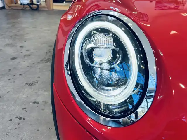 ＭＩＮＩ ミニ クーパー 大阪府 2020(令2)年 1.4万km チリ・レッド ペッパーP/インテリジェントセーフティ/純正ナビ/バックカメラ/USB/Bluetooth/純正15インチAW/LEDヘッドライト/クリアランスソナー/パーキングアシスト/スマートキー/ETC