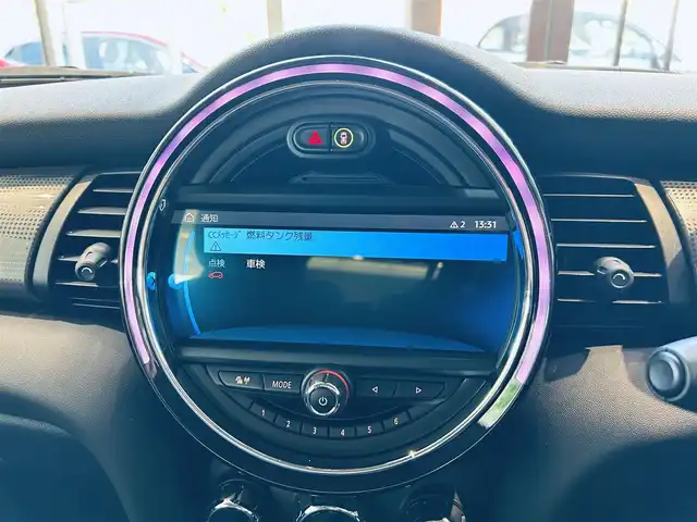 ＭＩＮＩ ミニ クーパー 大阪府 2020(令2)年 1.4万km チリ・レッド ペッパーP/インテリジェントセーフティ/純正ナビ/バックカメラ/USB/Bluetooth/純正15インチAW/LEDヘッドライト/クリアランスソナー/パーキングアシスト/スマートキー/ETC