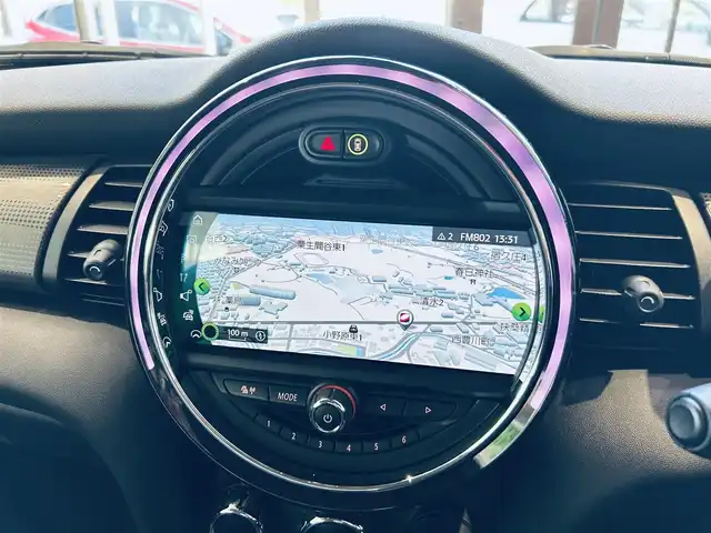 ＭＩＮＩ ミニ クーパー 大阪府 2020(令2)年 1.4万km チリ・レッド ペッパーP/インテリジェントセーフティ/純正ナビ/バックカメラ/USB/Bluetooth/純正15インチAW/LEDヘッドライト/クリアランスソナー/パーキングアシスト/スマートキー/ETC