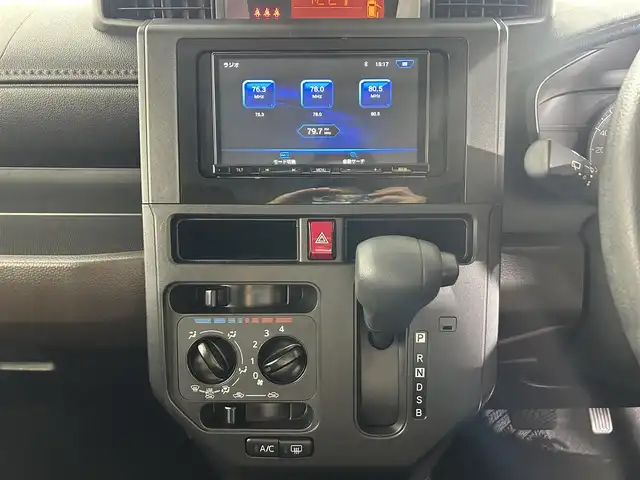 トヨタ ルーミー X 佐賀県 2022(令4)年 7.2万km ブライトシルバーM 社外7インチメモリナビ/（Bluetooth/AM/FM）/社外バックカメラ/社外ETC/片側パワースライドドア/スマートアシスト/衝突回避支援ブレーキ/車線逸脱警報/路側逸脱警報/ふらつき警報/ブレーキ制御付誤発進抑制機能（前後）/先行車発進お知らせ/オートハイビーム/コーナーセンサー/アイドリングストップ/オートライト/オートリトラミラー/リアサンシェード/プッシュスタート/スマートキー/純正フロアマット/保証書/取扱説明書