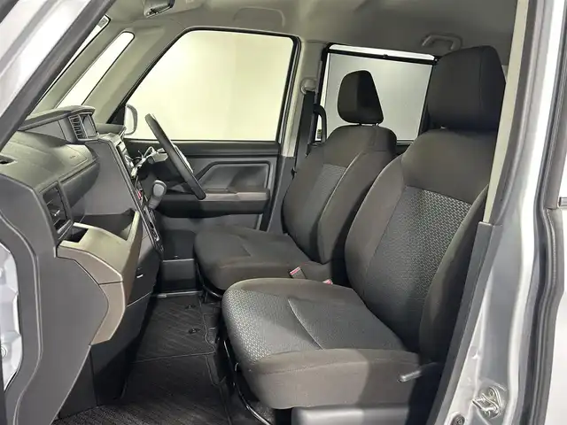 トヨタ ルーミー X 佐賀県 2022(令4)年 7.2万km ブライトシルバーM 社外7インチメモリナビ/（Bluetooth/AM/FM）/社外バックカメラ/社外ETC/片側パワースライドドア/スマートアシスト/衝突回避支援ブレーキ/車線逸脱警報/路側逸脱警報/ふらつき警報/ブレーキ制御付誤発進抑制機能（前後）/先行車発進お知らせ/オートハイビーム/コーナーセンサー/アイドリングストップ/オートライト/オートリトラミラー/リアサンシェード/プッシュスタート/スマートキー/純正フロアマット/保証書/取扱説明書