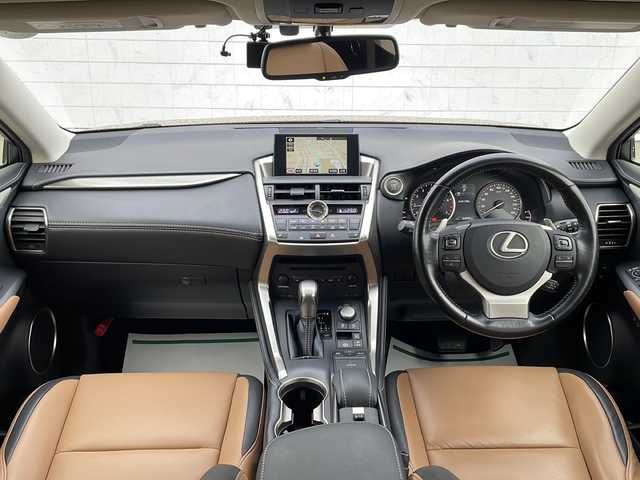 レクサス ＮＸ 200t Iパッケージ 山形県 2015(平27)年 6.5万km レッドマイカクリスタルシャイン 禁煙車/ブラウンレザーシート/三眼LEDヘッドライト/純正ナビ/CD.DVD.Blu-ray.BT.USB.AUX/バック・サイドカメラ/フルセグ/パワーシート/シートヒーター/ステアリングヒーター/クルーズコントロール/パワーバックドア/パーキングセンサー/ドライブレコーダー/ETC/プッシュスタート/スマートキー