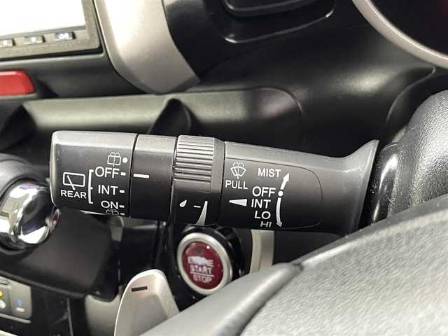 ホンダ Ｎ ＢＯＸ カスタム G ターボSSパッケージ 熊本県 2013(平25)年 5.3万km プレミアムホワイトパール 社外ディスプレイオーディオ　/両側パワースライドドア　/バックカメラ　/クルーズコントロール　/横滑り防止　/パドルシフト/純正フロアマット　/純正１５インチＡＷ　/オートライト　/ＨＩＤライト　/フォグライト　/スマートキー/プッシュスタート/スペアキー1本/取扱説明書