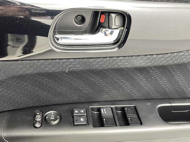ホンダ Ｎ ＢＯＸ カスタム G ターボSSパッケージ 熊本県 2013(平25)年 5.3万km プレミアムホワイトパール 社外ディスプレイオーディオ　/両側パワースライドドア　/バックカメラ　/クルーズコントロール　/横滑り防止　/パドルシフト/純正フロアマット　/純正１５インチＡＷ　/オートライト　/ＨＩＤライト　/フォグライト　/スマートキー/プッシュスタート/スペアキー1本/取扱説明書