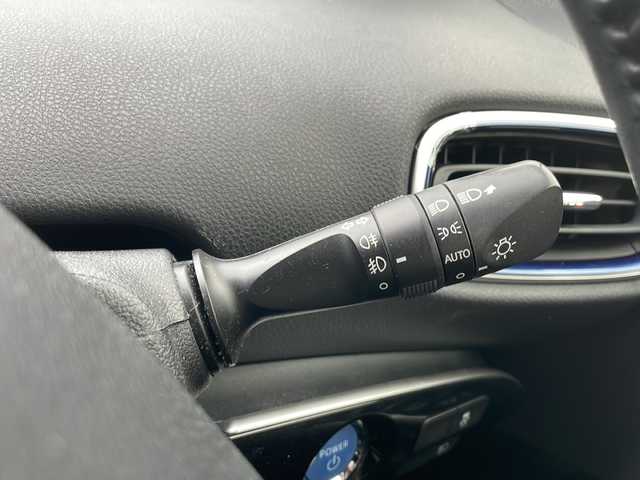 トヨタ プリウス S ツーリングセレクション 新潟県 2016(平28)年 3.2万km ダークブルーマイカM モデリスタフルエアロ/9インチ純正ナビ/フルセグテレビ/前後ドラレコ/レーンキープアシスト/バックカメラ/クルーズコントロール(追従機能有り)/プッシュスタート/ETC/フォグランプ/純正17インチアルミホイール/ウィンカーミラー