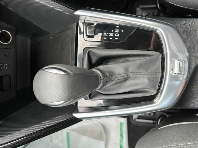 マツダ デミオ 13S 東京都 2016(平28)年 4.1万km ダイナミックブルーマイカ 新車時保証書　/取扱説明書　ナビ説明書/スマートシティーブレーキ/純正ナビ/BT/ビルトインETC/LEDヘッドライト/オートライト/シートヒーター/スマートキー×2/サイド/カーテンエアバック/横滑り防止装置